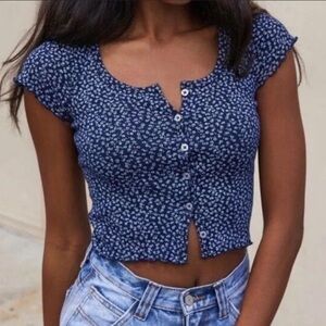 Brandy Melville floral navy button up crop top Zelly blouse small